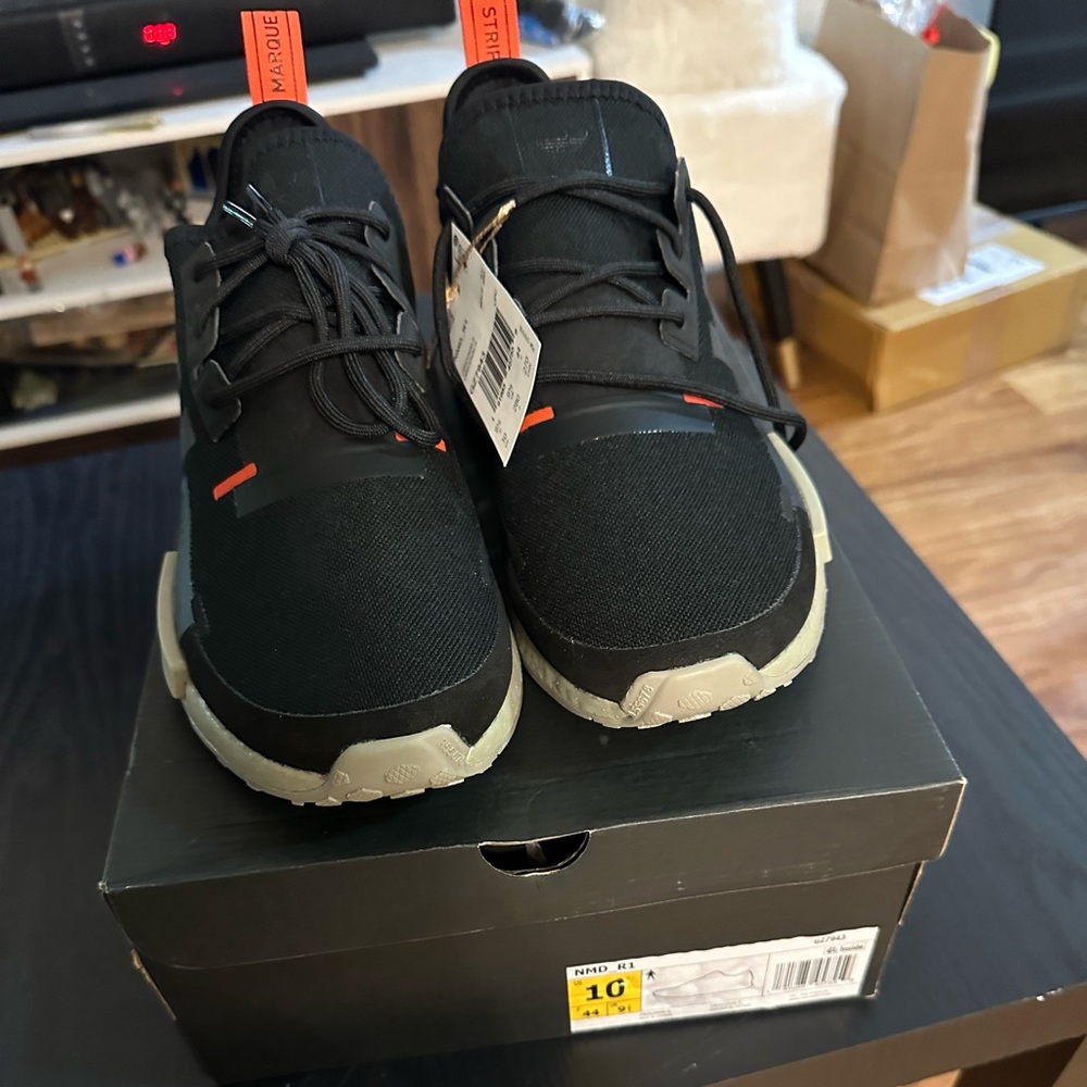 Adidas NMDR1